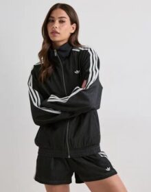Adidas Originals – Musta – Denim fb Tt