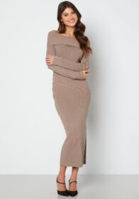 BUBBLEROOM Josie knitted off shoulder dress