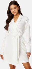 BUBBLEROOM Vania velour robe Cream L