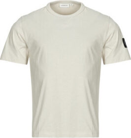 Calvin Klein Lyhythihainen t-paita Calvin Klein Jeans  BADGE REGULAR TEE  EU M