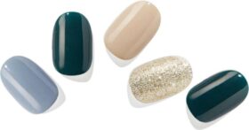 ÉDGEU Gel Nail Sticker – Casual Street Look
