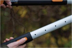 Fiskars HS86 käsikäyttöiset teleskooppiset pensassakset 680 mm