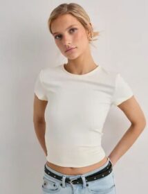 Gina Tricot Musta – Studded long belt