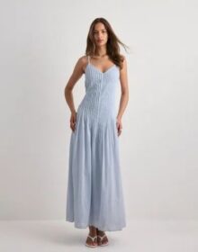 Gina Tricot Sininen – Pleated Dress
