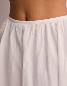 Gina Tricot Valkoinen – Volume mini skirt