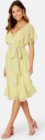 Goddiva Ditsy Flutter Sleeve Midi Dress Soft Lemon XXS (UK6)