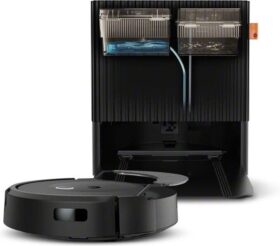 iRobot Roomba Combo 10 Max -robotipölynimuri lattianpesulla