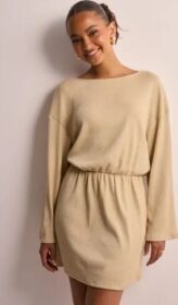 JDY Kulta – Jdyjosefine L/S Open Back Dress Jrs
