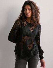 JDY Musta – Jdydaniella L/S Lace Top Jrs