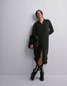 JDY Musta – Jdydivya L/S Above Calf Dress Wvn D