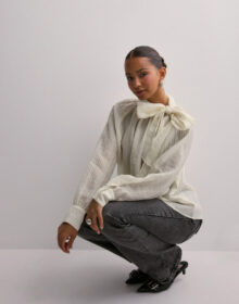 JDY Valkoinen – Jdynadia L/S Bow Top Wvn