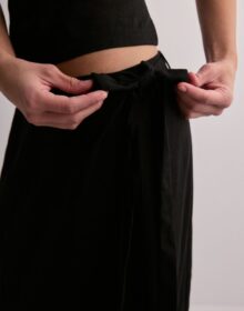 JJXX Musta – Jxocean Linen Blend Wrap Skirt Wvn