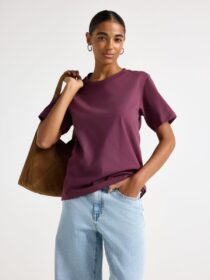 Lindex Erittäin pitkä t-paita