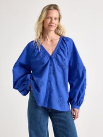 Lindex Kirjailtu pusero