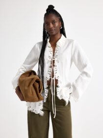 Lindex Kirjailtu pusero jossa solmittava nauha