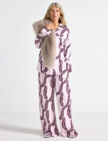 Lindex Leveät housut, satiinia