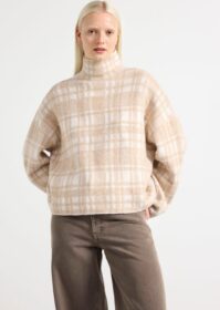 Lindex Neulepusero jossa poolokaulus