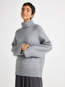 Lindex Neulottu pusero