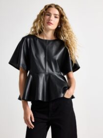 Lindex Peplum-pusero , keinonahkaa