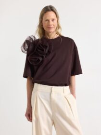 Lindex T-paita jossa applikaatio