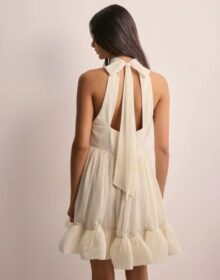 Malina Valkoinen – Fern halterneck ruffled mini dress