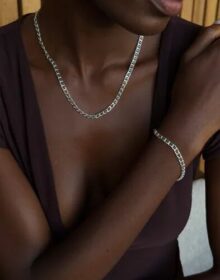 Muli Collection Hopea – Thin Bismarck Necklace