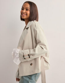 Nelly Beige – Short Trench Jacket