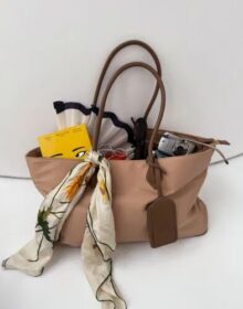 Nelly Beige – The Nylon Shopper