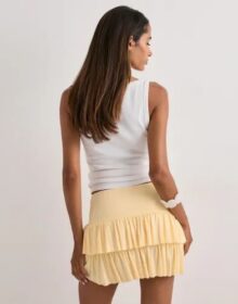 Nelly Keltainen – Mini Frill Skirt