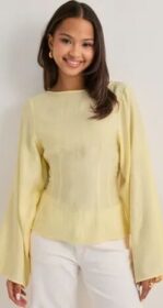Nelly Keltainen – Volume Sleeve Blouse