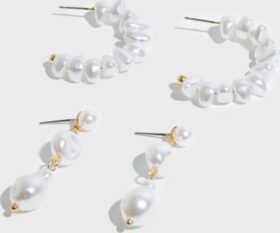 Nelly Korvakorut – Pearl – Sassy Pearl Earrings – Korut – earrings