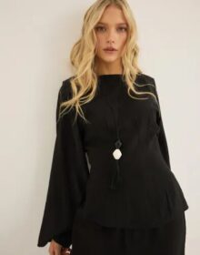 Nelly Musta – Volume Sleeve Blouse