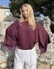 Nelly Punainen – Satin Slit Blouse