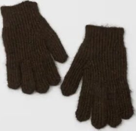 Nelly Ruskea – Fuzzy Finger Gloves