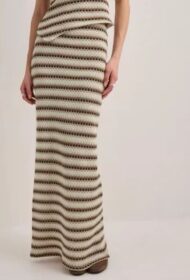 Nelly Ruskea – In Love Maxi Skirt