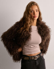 Nelly Ruskea – Luxe Fur Jacket