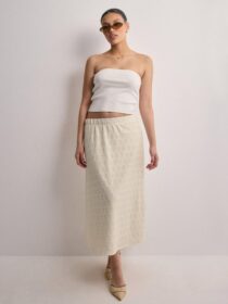 Object Collectors Item Midihameet – Cloud Dancer – Objfeodora Midi Skirt Div – Hameet – Midi skirts