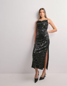 Object OBJECT – Musta – Objemine Slm S/L Long Dress 135