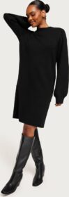 Object OBJECT – Musta – Objreynard L/S Knit Dress Noos