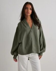 One Teaspoon Vihreä – Linen Lace Up Shirt