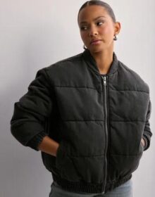Only – Onlqueen Ls Puff Dnm Jacket Gua