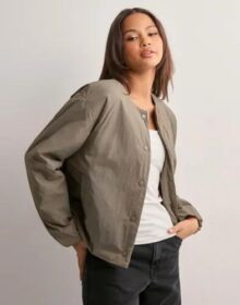 Only Beige – Onlellie Short Jacket Cc Otw