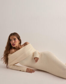 Only Beige – Onlkatia Ls Off Shoulder Dress Cc K
