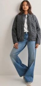 Only Harmaa – Onlmartha Life Bomber Jacket Cc Otw
