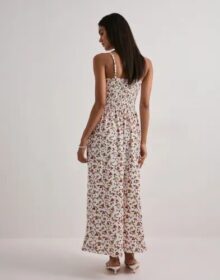 Only Kukallinen – Onlmolly S/L Long Dress Jrs