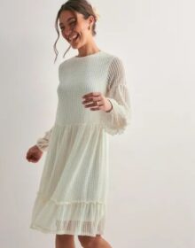 Only Valkoinen – Onlnaja L/S Baloon Dress Cs Jrs