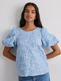 Pieces – Pcgretchen Ss Top Wvn
