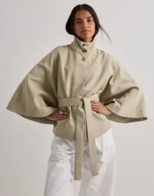 Pieces Beige – Pcberit Cape Jacket W. Belt