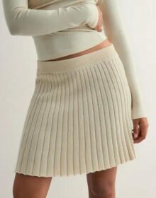 Pieces Beige – Pcjoylynn Mw Mini Knit Skirt