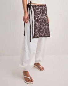 Pieces Musta – Pcjova Mw Sarong Skirt D2D